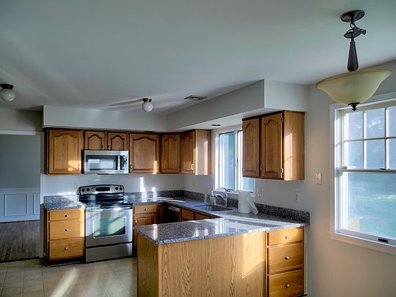 Kitchen with eat-in area