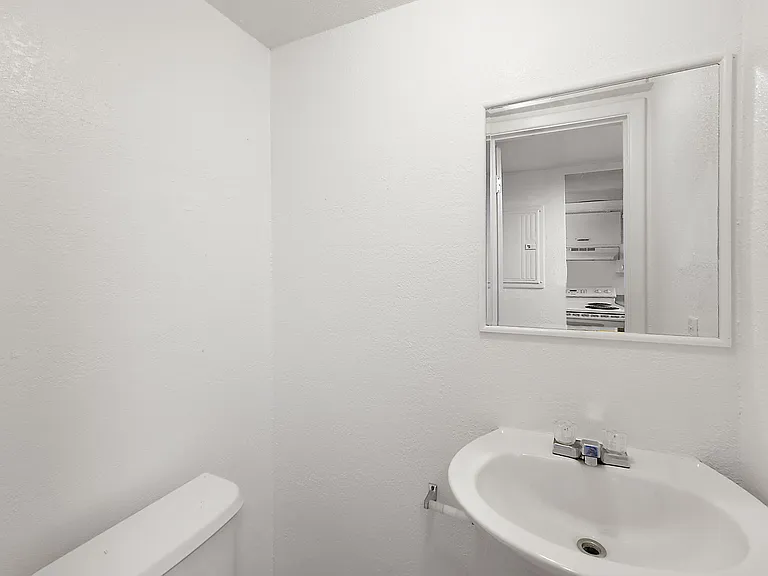 430 Euclid Ave #3 — Photo 19