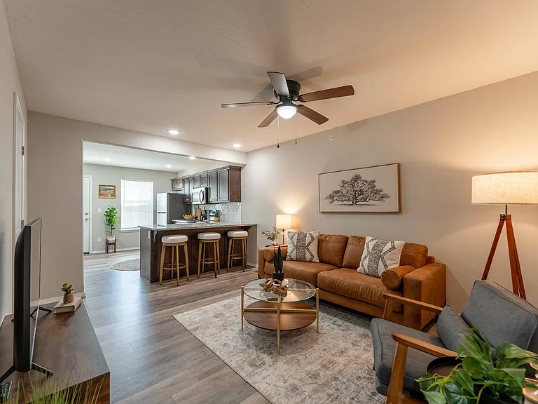 Oakwood Heights Townhomes — Photo 46