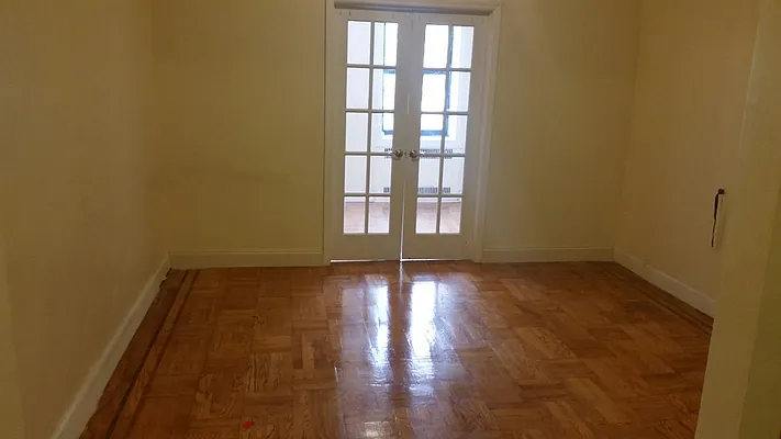 Rented by Lang Realty LLC | media 23