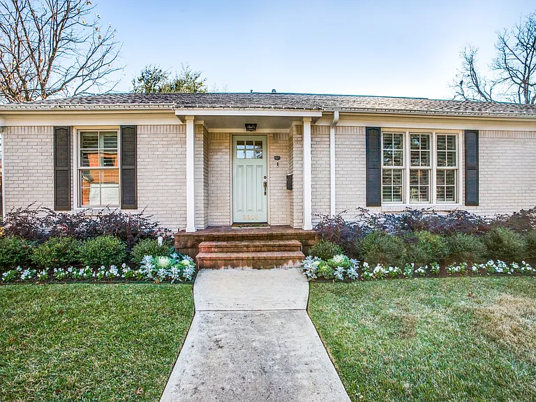 6614 Joyce Way — Photo 3