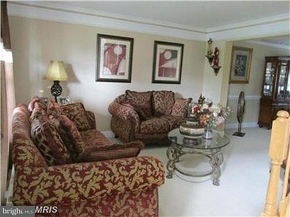 4th image of 9507 Laurel Oak Dr