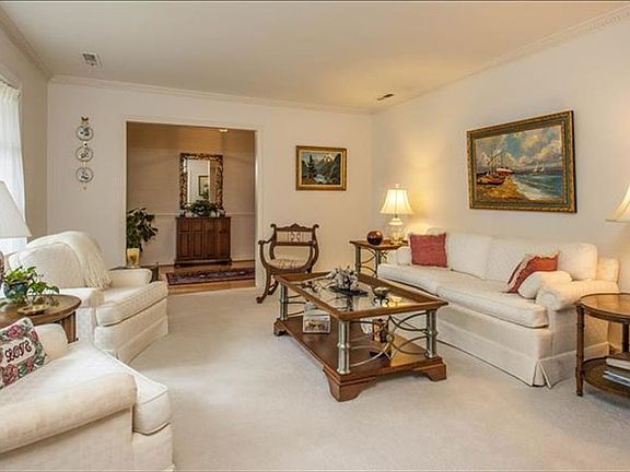 4th image of 6222 Gaywind Dr