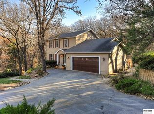 15106 Oak Ridge Dr, Louisville, NE 68037
