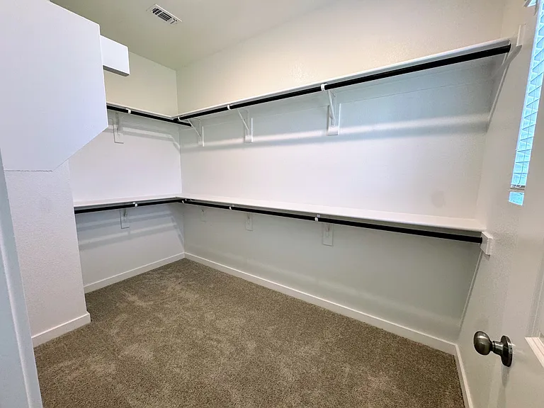 5720 Lakeview Dr — Photo 22
