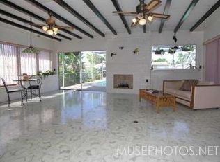 1725 Bay Dr, Miami Beach, FL 33141