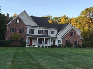 47 Garrett Rd, Canton, CT 06019