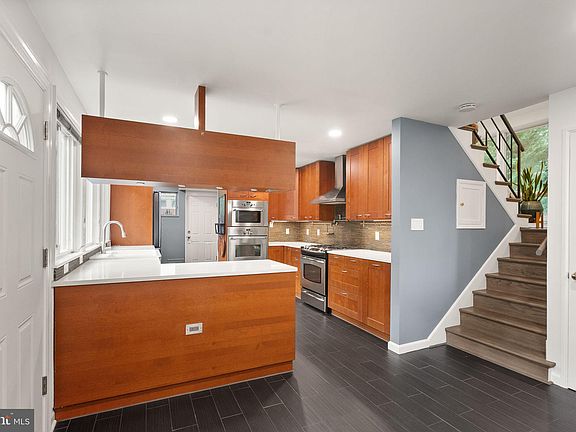 5th image of 6322 Bren Mar Dr