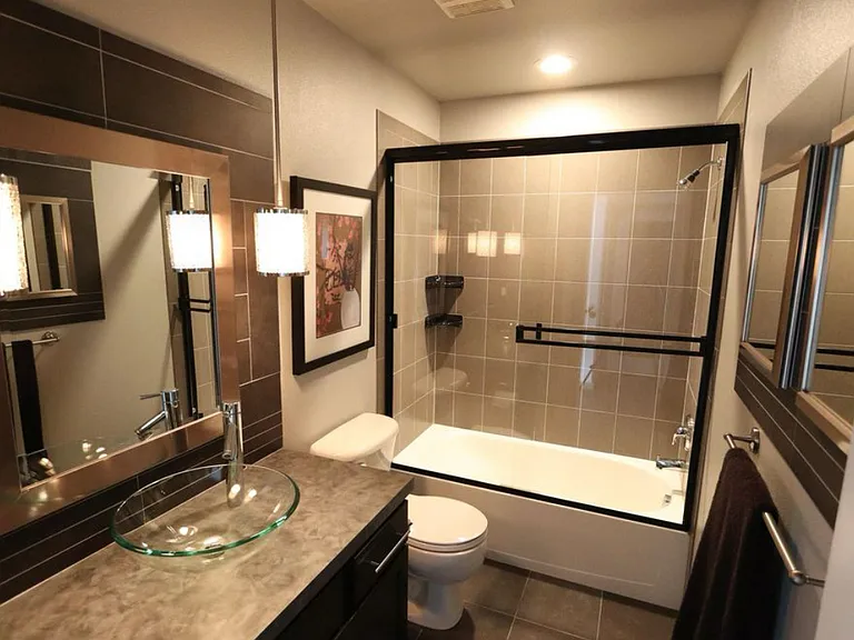 Upstairs bathroom with shower and tub