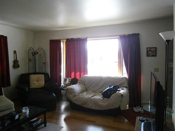 4th image of 2105-2107 Newman St