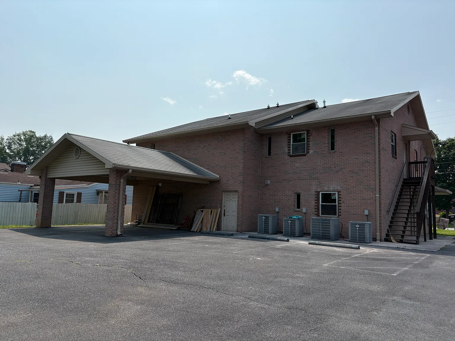 2 bed, 2500 sqft, $1,700 — Photo 2