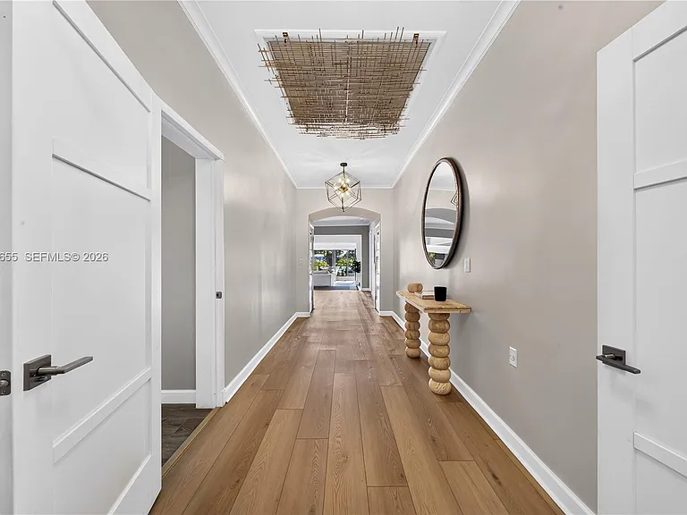 460 W Dilido Dr — Photo 17