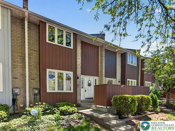 2nd image of 407 Carver Dr