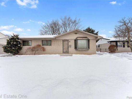 25556 Rusty St, Taylor, MI 48180