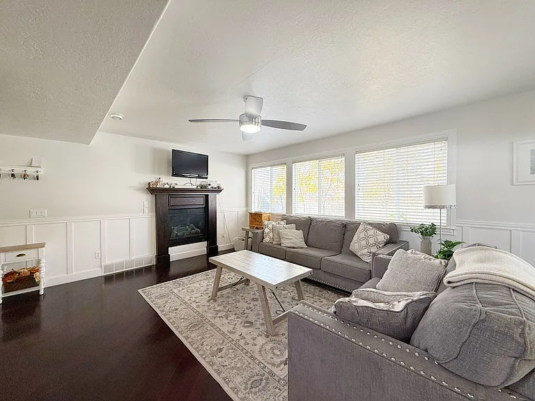 1101 S Topaz Rd — Photo 4