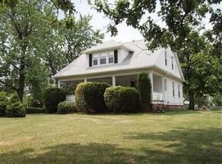 664 E 250th St, Euclid, OH 44132