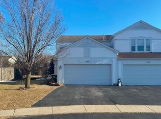 420 Wedgewood Cir, Lake In The Hills, IL 60156