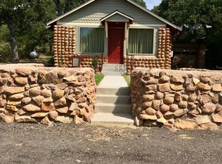 215 E Lake Dr, Medicine Park, OK 73557
