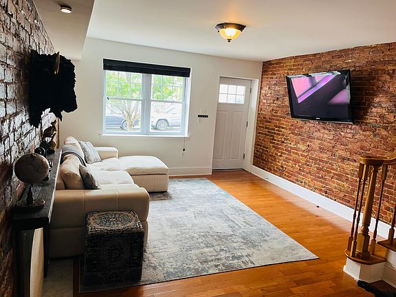 2nd image of 409 W Gay St