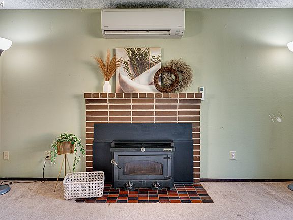 5th image of 8216 NW 6th Ave