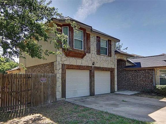 3rd image of 6415 Meadow Glen Dr