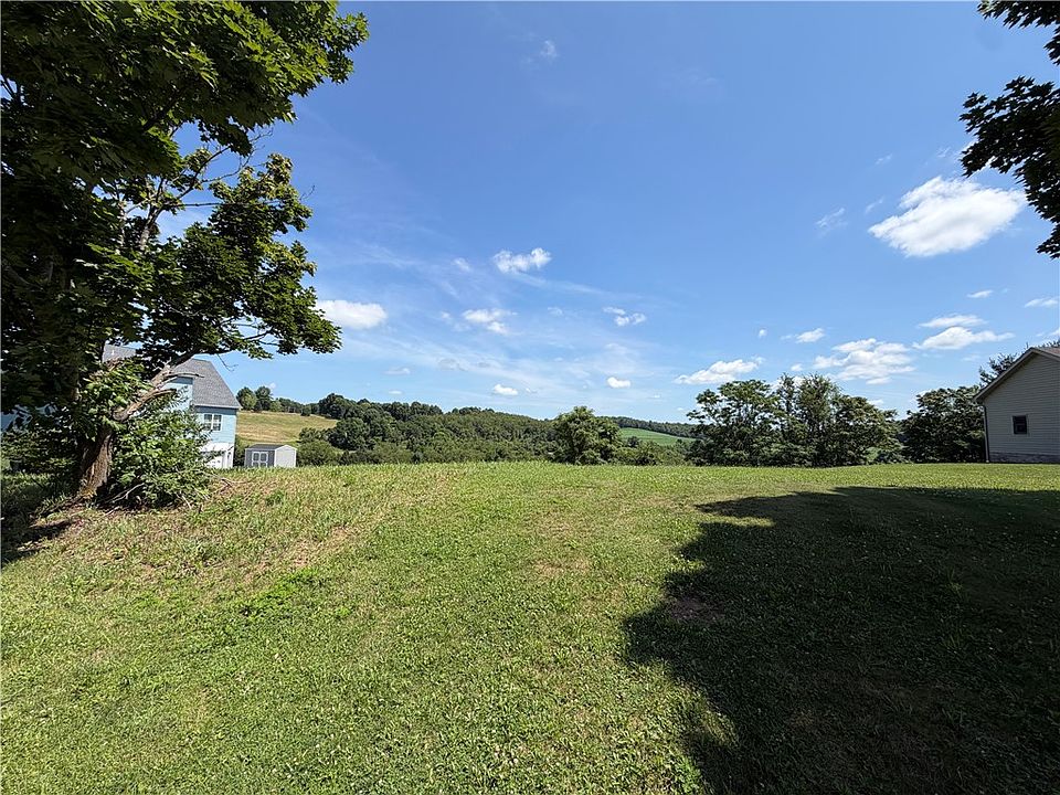 1st image of 12 Lamantia Ln