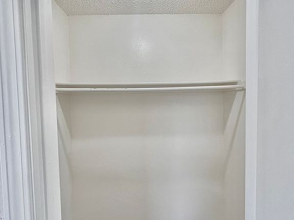 5th image of 1901 Tiffany Dr