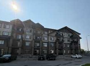 117 N Copperpond Cmn SE #219, Calgary, AB T2Z 5E2