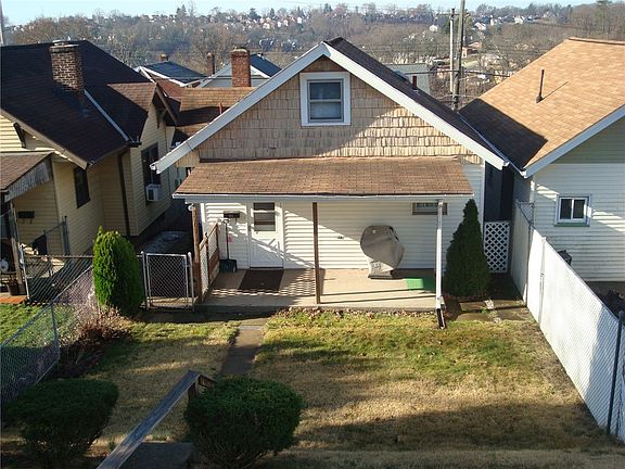 3rd image of 1301 Woodbourne Ave