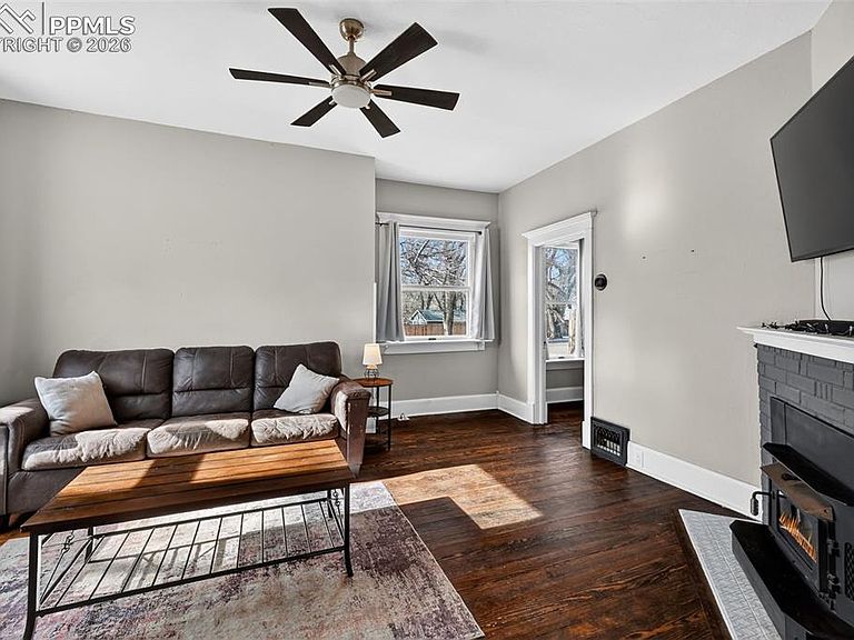 Listing photo 4