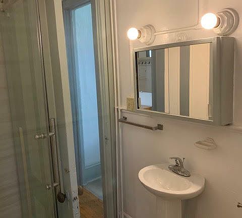4th image of 127 College Ave APT 2