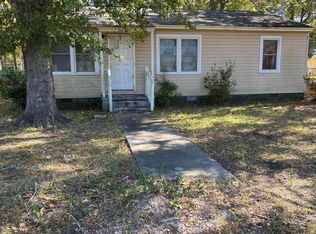 204 Drayton St, Manning, SC 29102