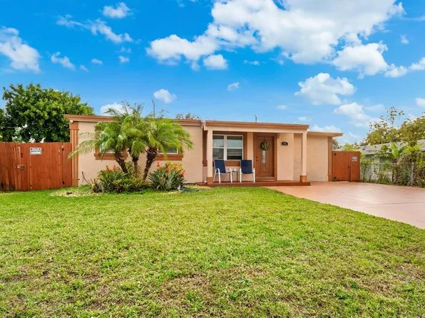 310 Ocean Pkwy Parkway, Boynton Beach, FL 33435