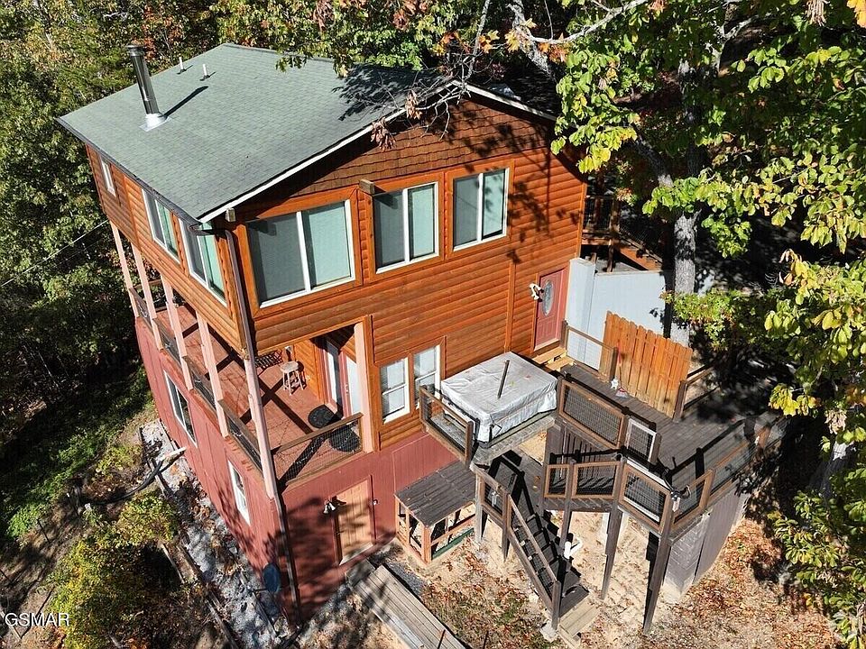 1st image of 3307 Chinquapin Dr