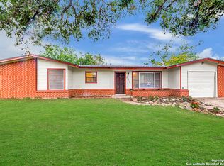 618 Inspiration Dr, San Antonio, TX 78228