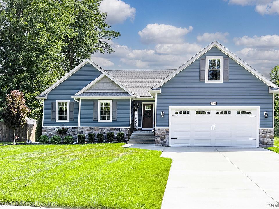 1st image of 2976 E Bob White Dr