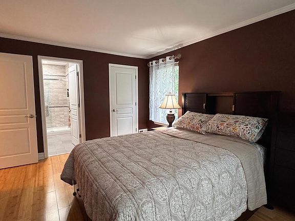 4th image of 26 Aspen Ct