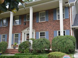 1916 Hillock Dr, Raleigh, NC 27612