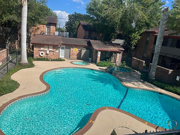 3rd image of 500 S Palm Dr APT 44