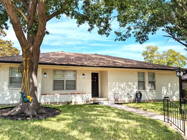 1417 Charleston Dr, Garland, TX 75041
