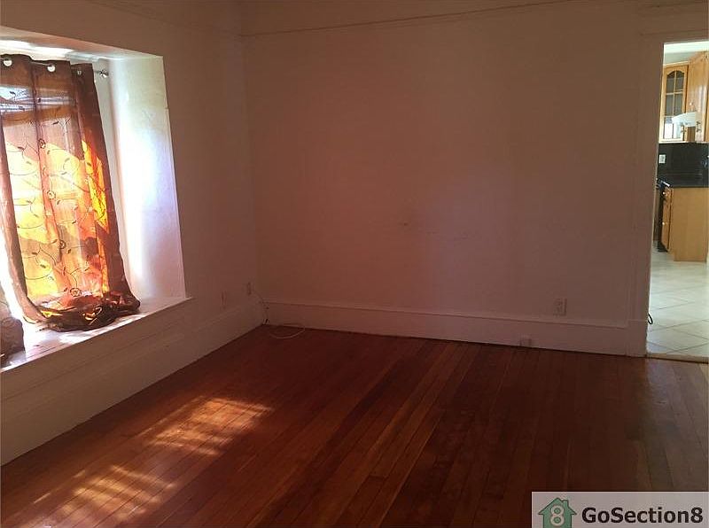 2nd image of 893 S 2nd St