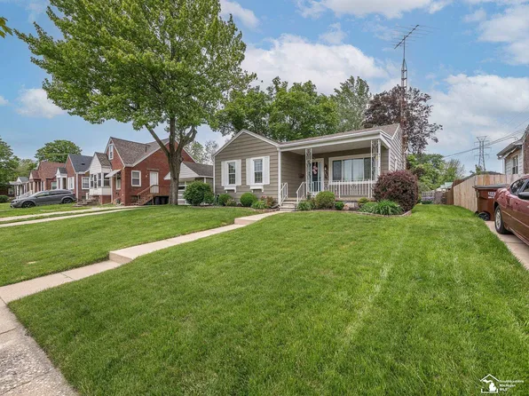 619 Parkwood Ave, Monroe, MI 48162