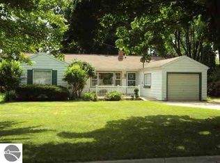 309 Greenfield Dr, Mount Pleasant, MI 48858