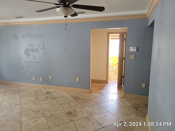 5th image of 2225 E 10th Ave