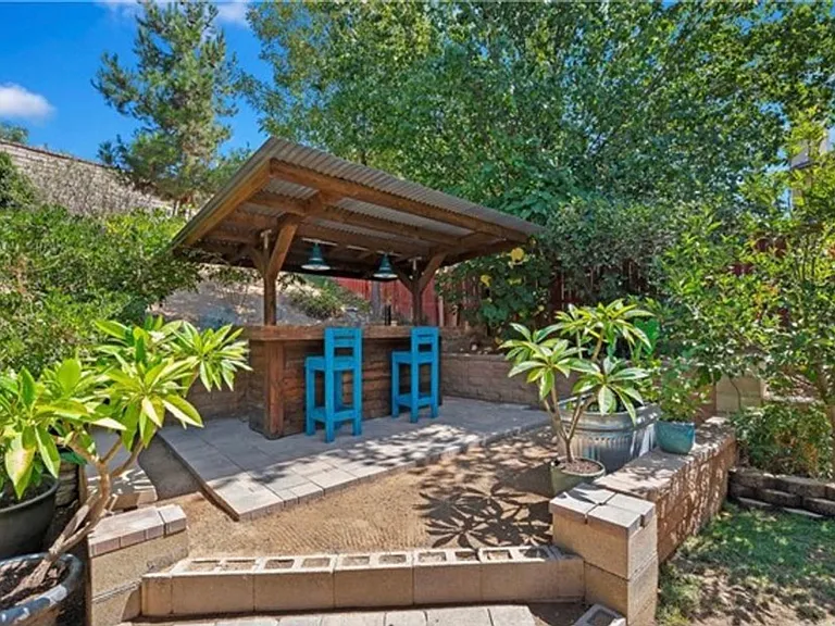 2083 Mount Verdugo Ln — Photo 20