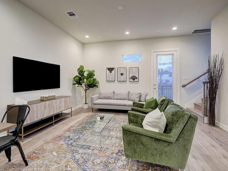 2319 Silva Park Ln — Photo 4
