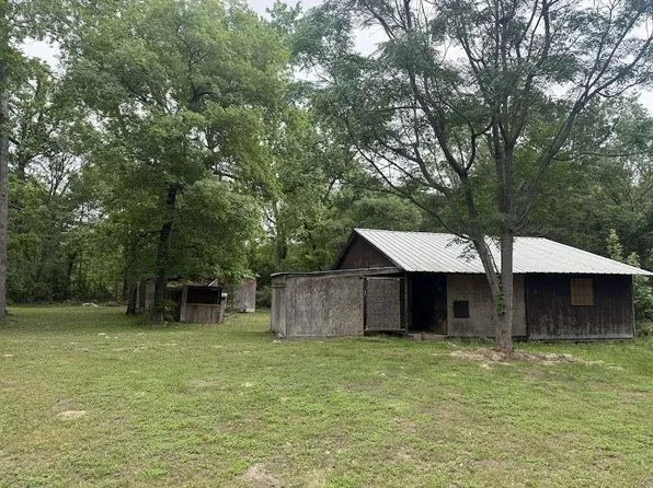 19761 Harris Ln, Montgomery, TX 77316