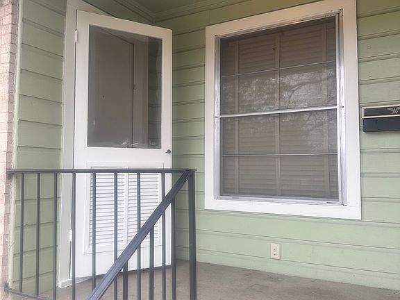 3rd image of 5611 Maryland Ave