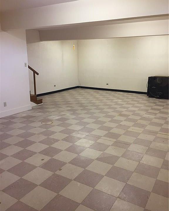 2nd image of 503 N Bryan Ave
