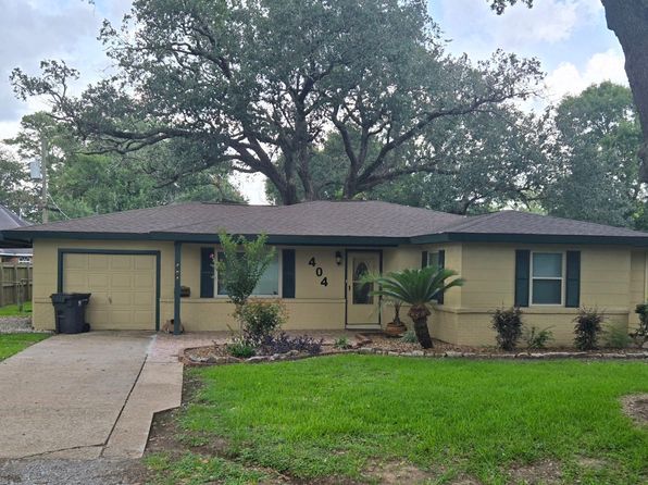 404 Crescent Dr